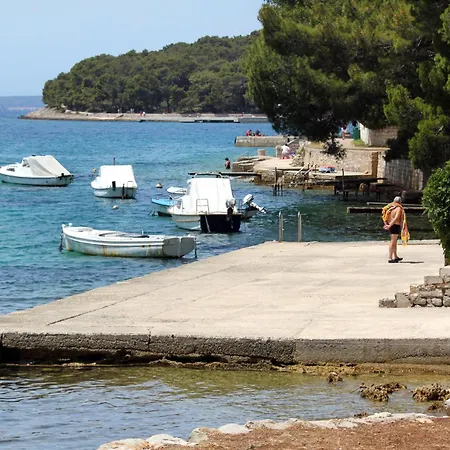 And With Parking Space Guest house Mali Losinj